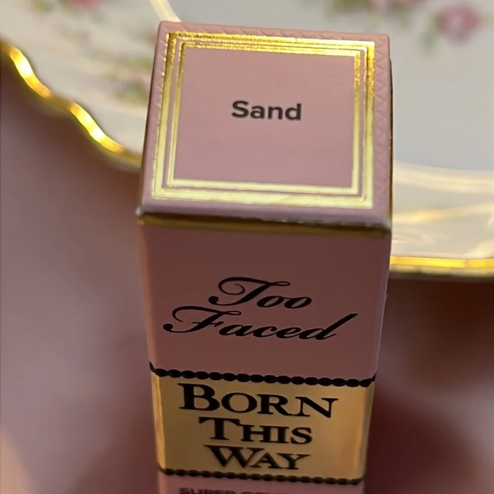 Too Faced Born This Way Super Coverage Multi-Use Sculpting Concealer NIB